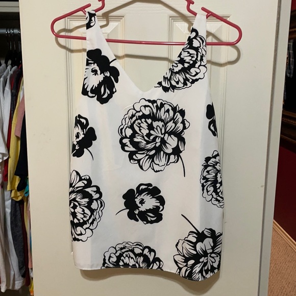 Banana Republic Tops - Banana Republic Floral Tank